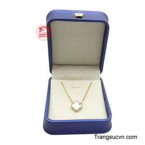 Sản phẩm được giao hàng toàn quốc.