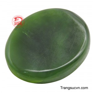 Màu xanh này không chỉ đại diện cho sự sống và tăng trưởng mà còn tượng trưng cho sức khỏe và sự bình tâm.