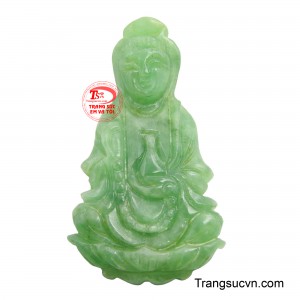 Mặt phật cẩm thạch thiên nhiên được điêu khắc tinh xảo từ Ngọc Cẩm Thạch thiên nhiên, nổi bật với sắc xanh lục tươi và vẻ đẹp thuần khiết.