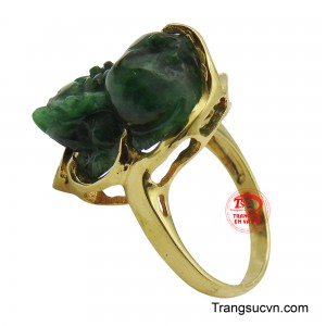 Đây là món trang sức không chỉ có giá trị thẩm mỹ mà còn mang ý nghĩa hộ mệnh sâu sắc.