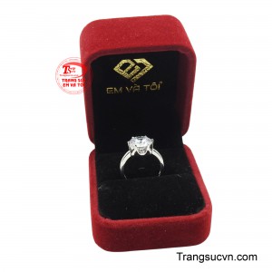 Sản phẩm được giao hàng toàn quốc.