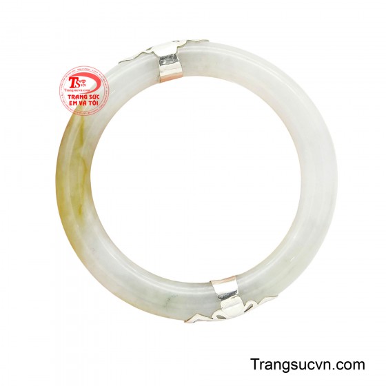 Vòng ngọc bọc bạc phú quý