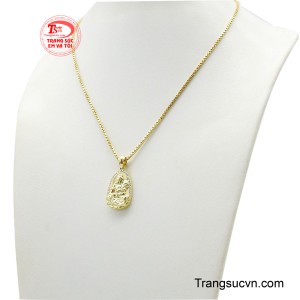 Phổ Hiền Bồ Tát là một trong 8 vị Phật bản mệnh, Ngài đại diện bảo hộ cho người tuổi Thìn và tuổi Tỵ.