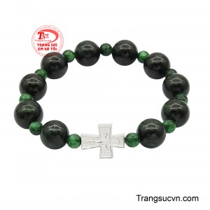 Chuỗi mân côi cẩm thạch ban ơn là biểu tượng tinh tế của đức tin và sự bình an. 