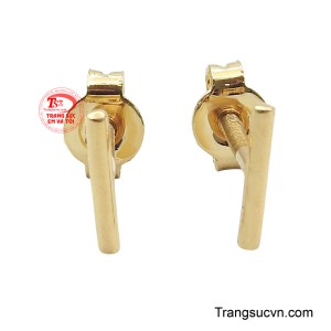 Hoa tai phong cách quý cô ngay cả với những thiết kế đơn giản cũng mang đến vẻ đẹp thanh lịch và quyến rũ.