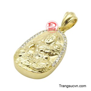 Hình tượng của Ngài luôn cưỡi trên voi trắng có sáu ngà biểu tượng của sức mạnh và sự vững chãi.