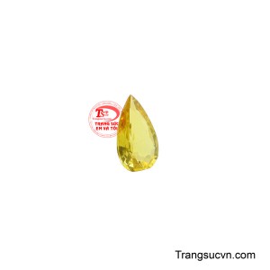Trong phong thủy, Sapphire vàng được tin là có khả năng cân bằng năng lượng và đem lại sự minh mẫn, giúp chủ nhân gặt hái thành công.