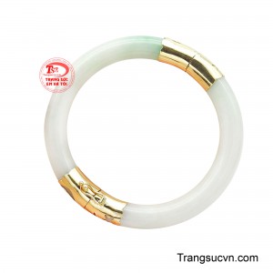 Cẩm thạch trắng tượng trưng cho sự thanh sạch, trí tuệ và sự khởi đầu tốt lành. 