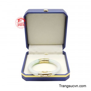 Sản phẩm được giao hàng toàn quốc.