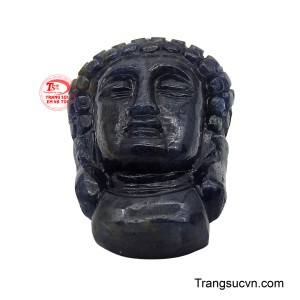 Mặt Phật này không chỉ là món trang sức tôn quý mà còn là pháp khí phong thủy bảo hộ.