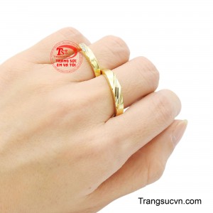 Hai thiết kế tưởng chừng đối lập nhưng lại hoàn hảo khi đứng cạnh nhau giống như hai tâm hồn riêng biệt, tìm thấy sự trọn vẹn khi cùng nhịp chung một nhịp đập.