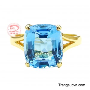 Tổng thể chiếc nhẫn gợi nên phong thái dịu dàng nhưng có điểm nhấn, phù hợp cho những ai yêu vẻ đẹp thanh lịch, không phô trương mà vẫn đủ cuốn hút.