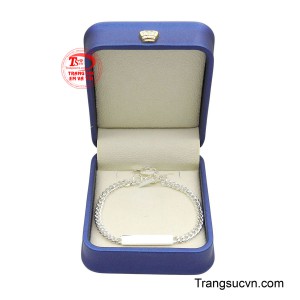 Sản phẩm được giao hàng toàn quốc.