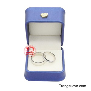 Sản phẩm được giao hàng toàn quốc.