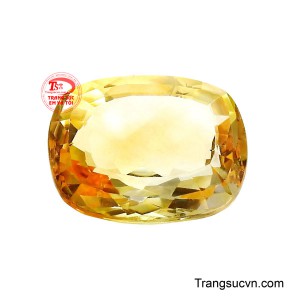 Thạch anh vàng kim quang chinh phục ánh nhìn ngay từ lần đầu bởi sắc vàng rực rỡ như ánh nắng hội tụ trong một viên đá quý.