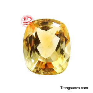 Hiệu ứng kim quang lan tỏa trên từng mặt cắt tạo nên vẻ đẹp sống động, giúp món trang sức trở nên nổi bật và đầy sức hút.