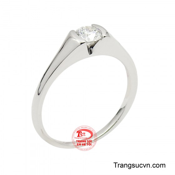 Nhẫn kim cương thanh lịch tinh khôi