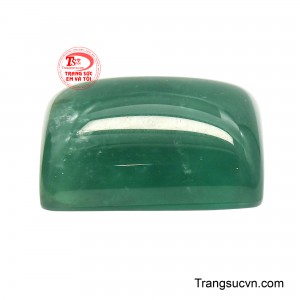 Trong phong thủy, Emerald là viên đá của an tâm – an trí – an vận, khi tâm an thì mọi việc thuận lợi. 