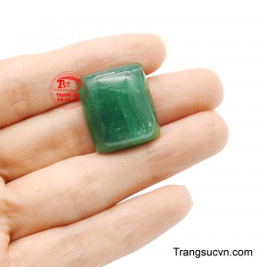 Sản phẩm phù hợp với những ai mong cầu sự bình an nội tâm, người thường xuyên chịu áp lực công việc, người trung niên hoặc những khách hàng trân trọng giá trị tinh thần và phong thủy. 