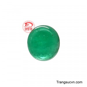 Viên Emerald Ấn Lục Tĩnh Tâm không chỉ là một viên ngọc lục bảo quý giá, mà còn là biểu tượng tinh tế của sự an yên nội tại.
