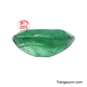 Hình dáng này không chỉ tôn lên vẻ sang trọng, mạnh mẽ mà còn mang ý nghĩa phong thủy của sự ổn định, vững vàng và thăng tiến. 