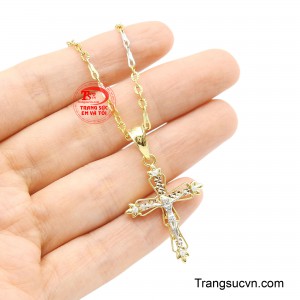 Trang sức vàng có giá trị bền vững, phù hợp làm vật kỷ niệm lâu dài.