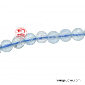 Mỗi vòng đá như một lớp bảo hộ nhẹ nhàng, nâng đỡ tinh thần và mang lại cảm giác an tâm trong từng khoảnh khắc. 