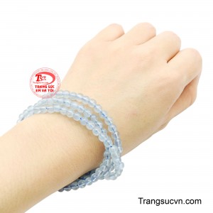 Đây không chỉ là món trang sức tinh tế mà còn là biểu tượng của phong cách sống thanh nhã, hướng đến sự bền vững và giá trị lâu dài.