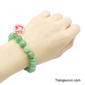 Một vẻ đẹp không phô trương nhưng bền bỉ và ngày càng giá trị theo năm tháng.