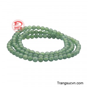 Chuỗi ngọc không chỉ là món trang sức tinh tế mà còn được xem như biểu tượng của sự bình an và bảo hộ, giúp người đeo cảm nhận sự cân bằng, ổn định và nguồn năng lượng tích cực trong cuộc sống. 