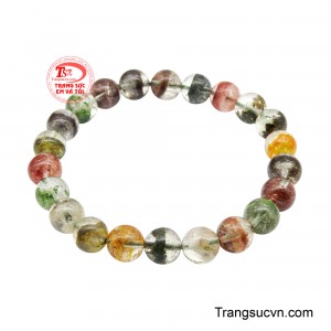 Chuỗi tay thạch anh cát ngũ sắc là sự kết hợp hài hòa giữa vẻ đẹp tự nhiên và ý nghĩa phong thủy sâu sắc, tạo nên một món trang sức vừa độc đáo vừa giàu giá trị tinh thần.