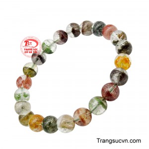 Đan xen tinh tế như một bản hòa ca của sắc thái và ánh sáng, mang lại tổng thể thanh nhã và cuốn hút.