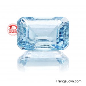 Viên Aquamarine Đẳng Cấp tựa như mảnh ghép tinh khiết của đại dương xanh thẳm, viên Aquamarine này mang trong mình sắc xanh thanh khiết, dịu dàng nhưng đầy cuốn hút. 