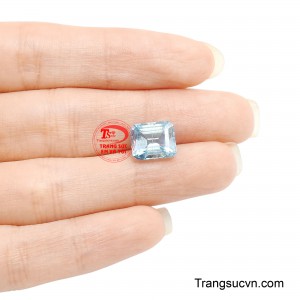 Khi được chế tác thành nhẫn, mặt dây chuyền hoặc trang sức cao cấp, viên đá sẽ trở thành điểm nhấn nổi bật, tôn lên phong thái thanh lịch và gu thẩm mỹ tinh tế của người sở hữu.