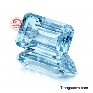 Sắc xanh nhẹ nhàng của Aquamarine gợi cảm giác bình an, tĩnh tại nhưng vẫn toát lên vẻ sang trọng đầy tinh tế.