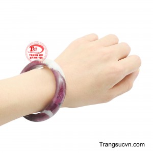 Đây cũng là món quà ý nghĩa dành tặng người thân, bạn bè hay chính bản thân như một lời chúc về bình an, hạnh phúc và năng lượng tích cực mỗi ngày. 