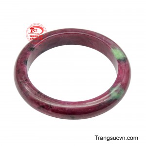 Vòng tay ruby chiêu tài là sự kết tinh hoàn hảo giữa vẻ đẹp tự nhiên và ý nghĩa phong thủy cao cấp.