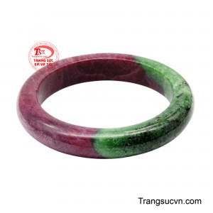 Tạo nên một tuyệt tác thiên nhiên mang vẻ đẹp vừa quyền quý vừa thanh nhã.