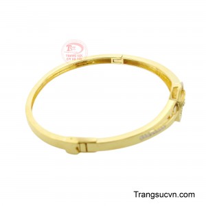 Đây là lựa chọn tuyệt vời để làm quà tặng dành cho bản thân hoặc những người phụ nữ thân yêu trong các dịp đặc biệt.