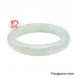 Không rực rỡ phô trương, Thanh Ngọc An Nhiên chinh phục bằng vẻ đẹp tinh giản nhưng sâu lắng càng ngắm càng thấy lòng dịu lại.