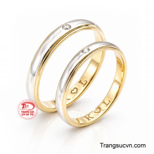 Điểm xuyết một viên đá nhỏ lấp lánh như nét chấm phá tinh xảo, không phô trương nhưng đủ để thu hút ánh nhìn. 