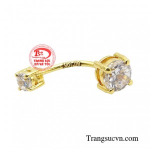 Khuyên rốn vàng thời thượng sở hữu thiết kế thanh mảnh và hiện đại.