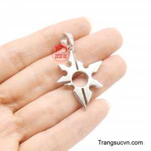 Thiết kế mang đến vẻ phóng khoáng, mạnh mẽ và đầy tự tin cho phái mạnh.