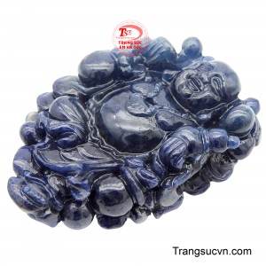 Hình tượng Phật Di Lặc được chế tác tinh tế với nụ cười hoan hỷ, thể hiện ý nghĩa cát tường, phúc khí và sự viên mãn trong cuộc sống. 