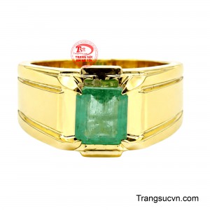 Từng chi tiết được hoàn thiện tỉ mỉ, giúp chiếc nhẫn vừa nổi bật vừa dễ phối trong nhiều dịp.