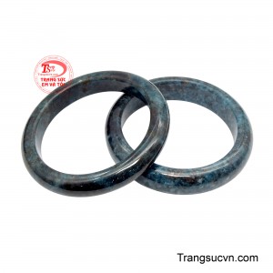 Thiết kế nguyên khối trơn bóng tinh tế.