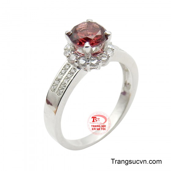 Nhẫn nữ vàng 14K gắn đá Garnet