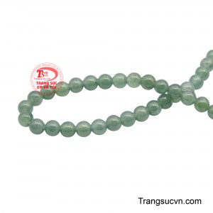Tên gọi Huyền Ngọc Lam gợi hình ảnh viên ngọc quý ẩn chứa chiều sâu và sự huyền bí của thiên nhiên. 