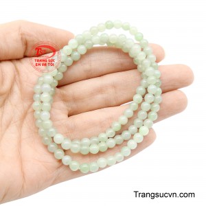 Chuỗi tay phù hợp để đeo hằng ngày hoặc làm quà tặng ý nghĩa dành cho người thân yêu.