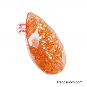 Dáng giọt nước cân đối thể hiện sự hài hòa và vươn lên không ngừng, là biểu tượng của sự hưng thịnh và phát triển. 